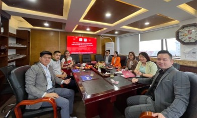 Amico gặp gỡ đối tác kinh doanh