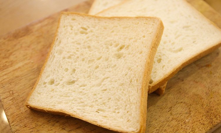 1 lát bánh mì sandwich bao nhiêu calo?