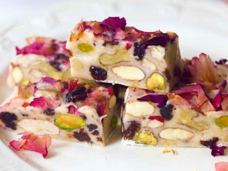 Kẹo nougat là gì?