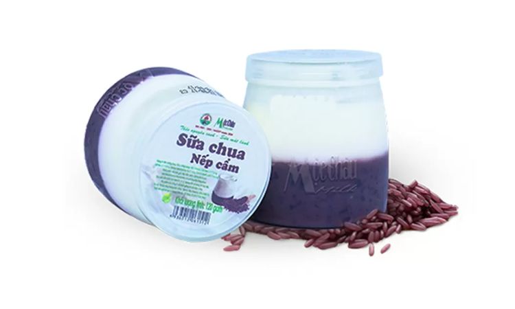 Sữa chua nếp cẩm Mộc Châu