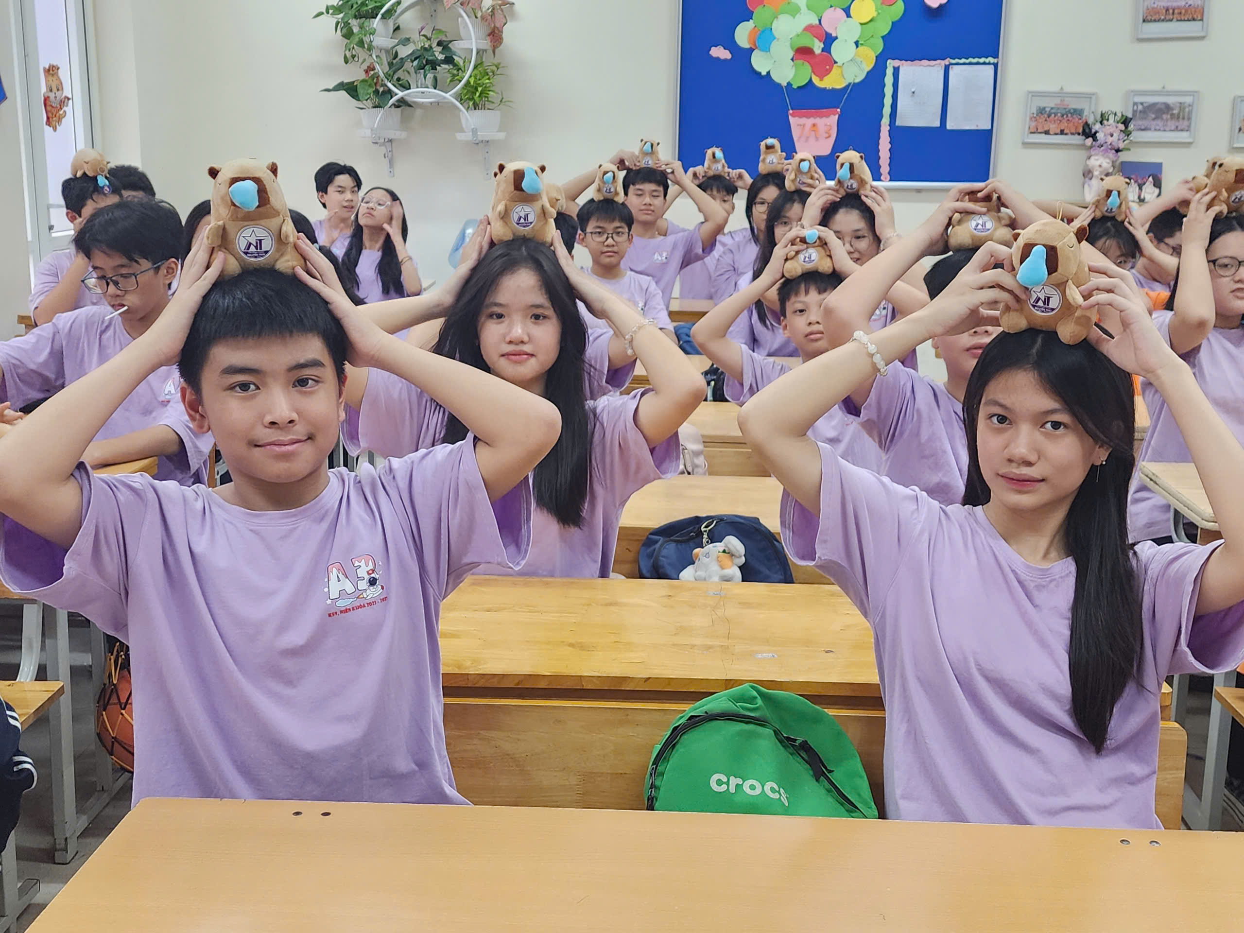 Cabypara in logo kỷ niệm 60 năm thành lập trường